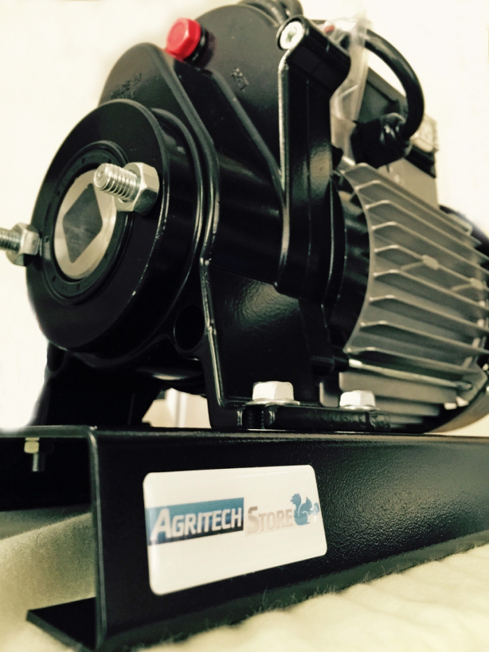 Motor de viteză Reber 9602N de 600 Watt Agritech Store